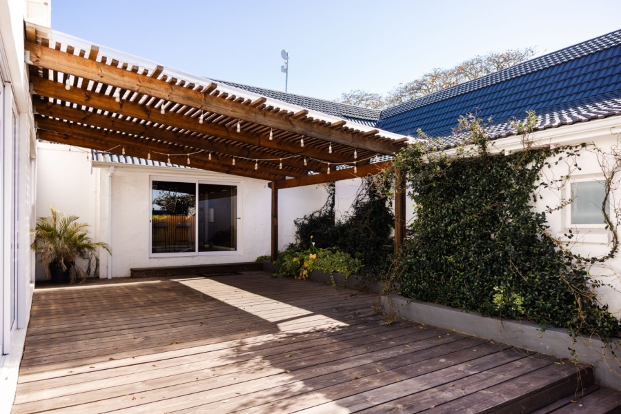 To Let commercial Property for Rent in Charlo Eastern Cape